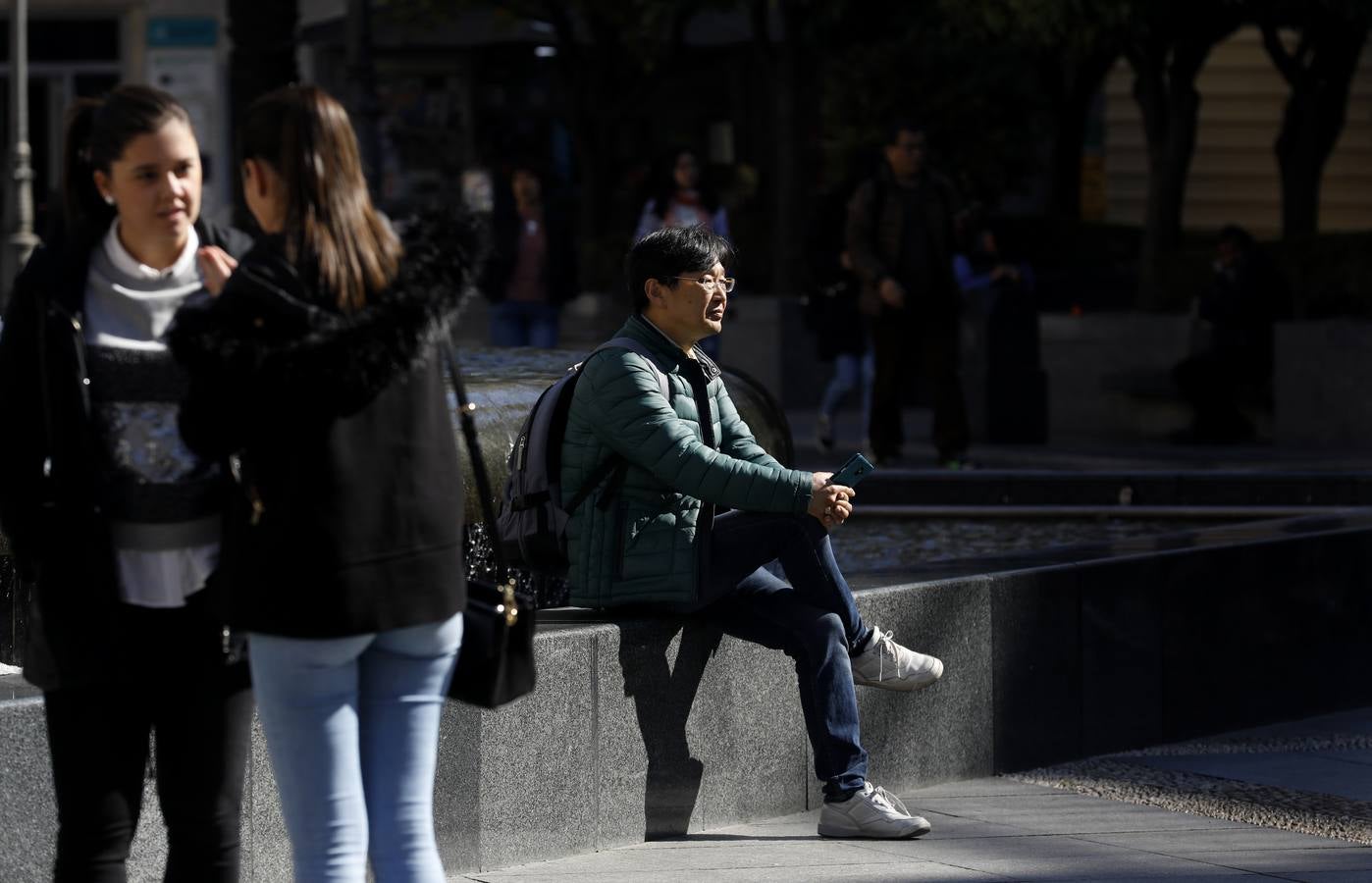 El rayo de sol que no cesa en el invierno de Córdoba, en imágenes