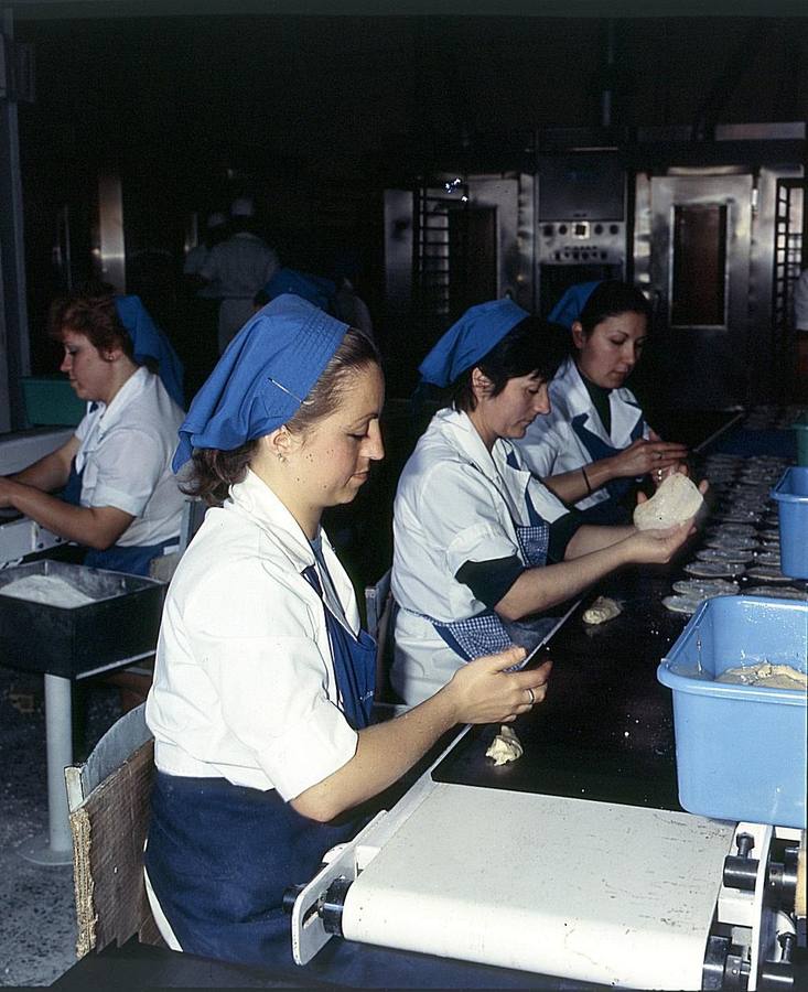 Inés Rosales o cómo hacer 400.000 tortas de aceite cada día