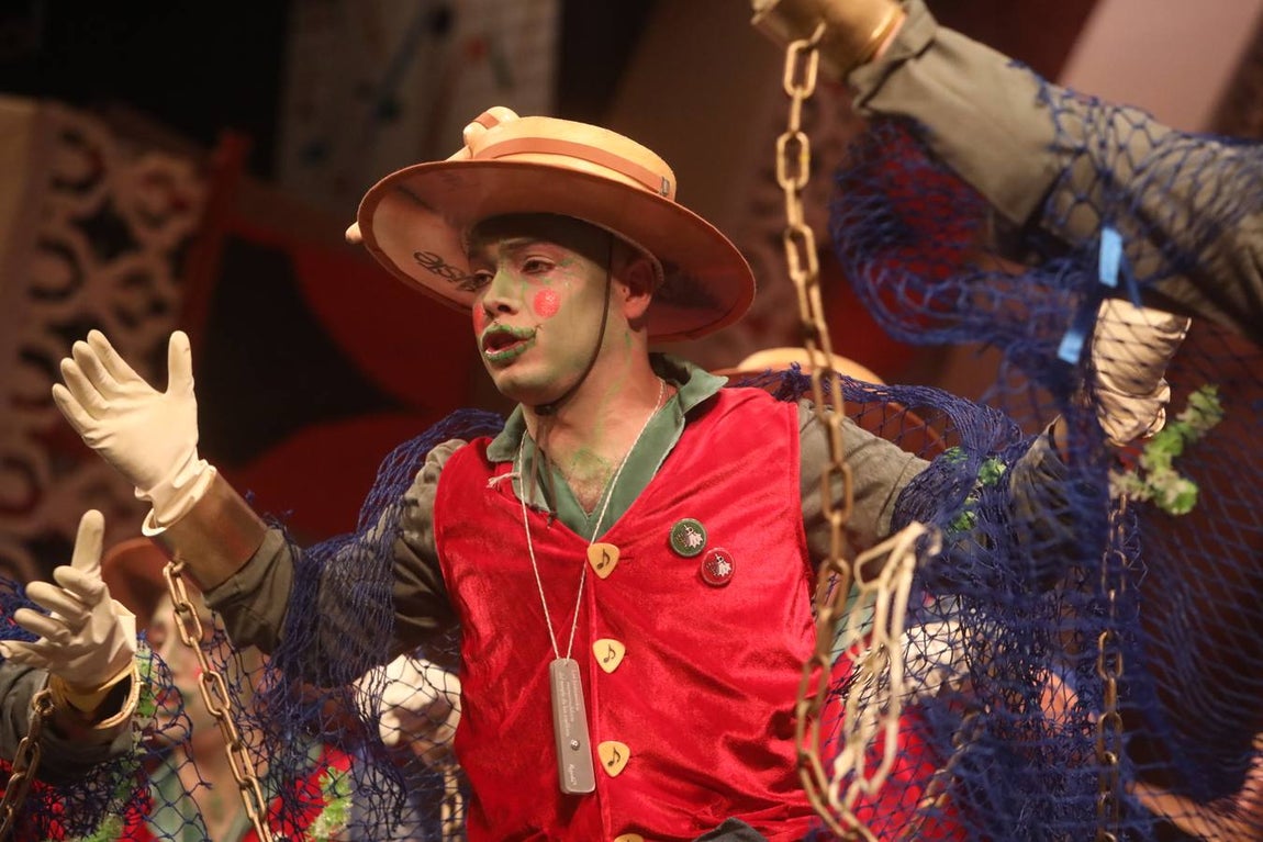 FOTOS: chirigota Los fantasmíbiris mamarrachíbiris del templo de las coplíbiris