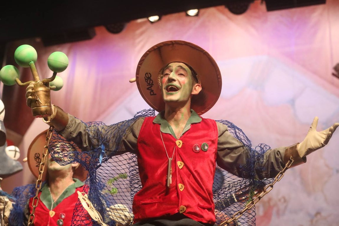 FOTOS: chirigota Los fantasmíbiris mamarrachíbiris del templo de las coplíbiris