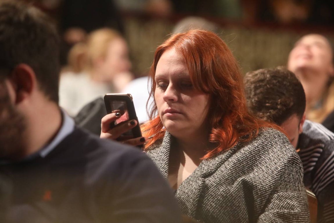 ¿Estás en la sesión de domingo del COAC en el Falla? ¡Búscate!