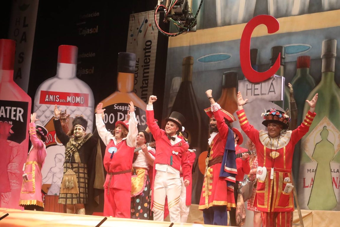 FOTOS: chirigota Los que vienen de etiqueta