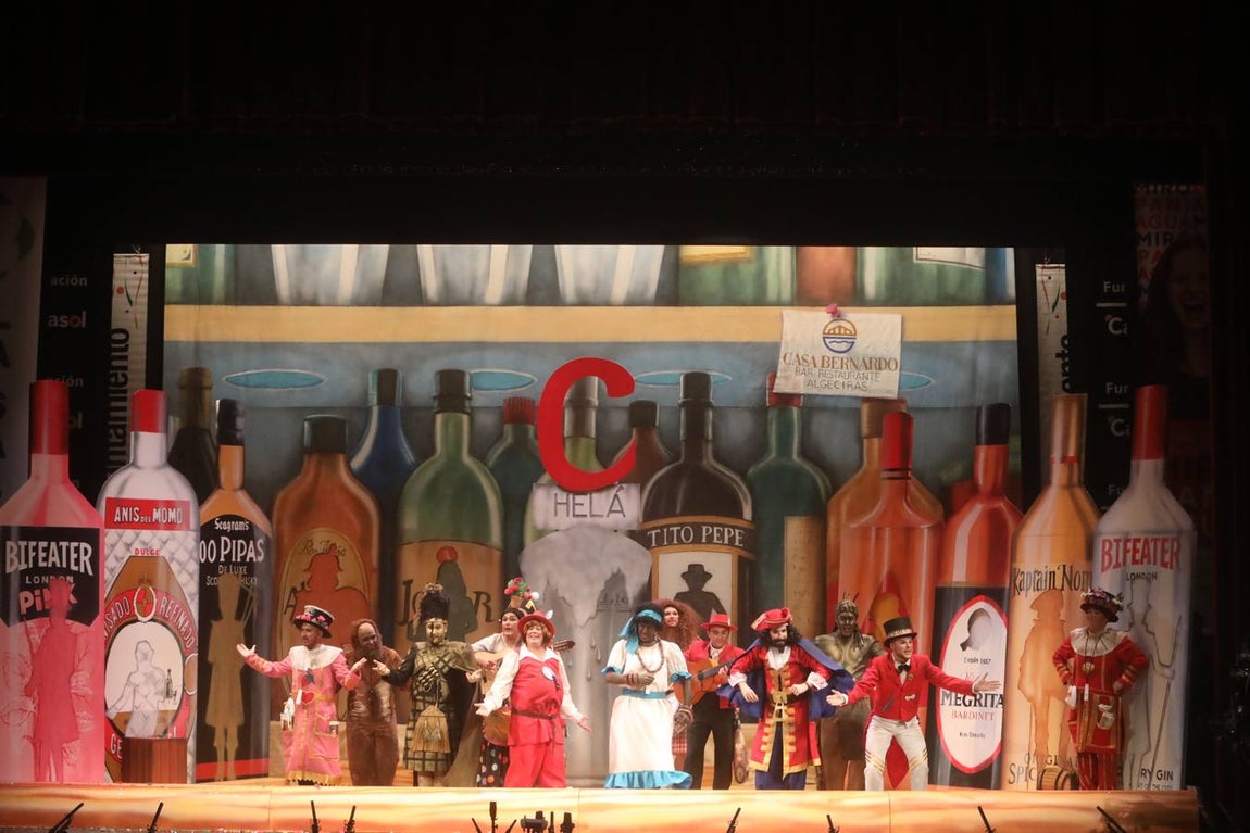 FOTOS: chirigota Los que vienen de etiqueta