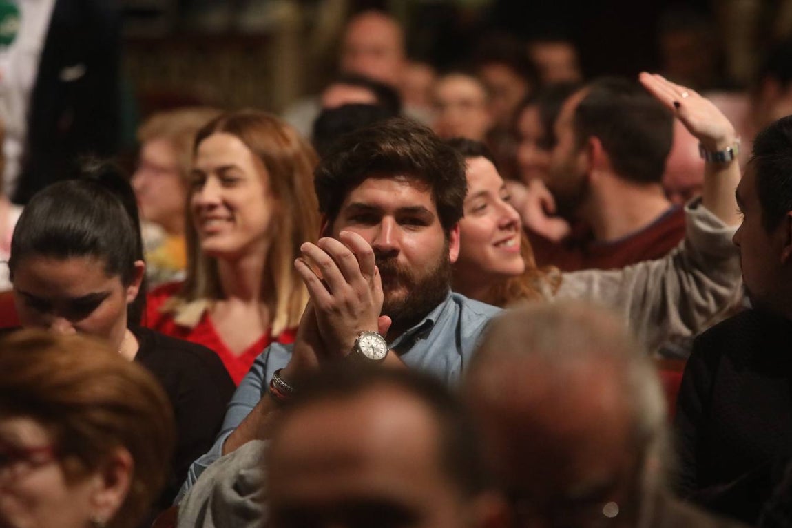 Lunes de COAC en el Falla. ¡Búscate en las fotos!