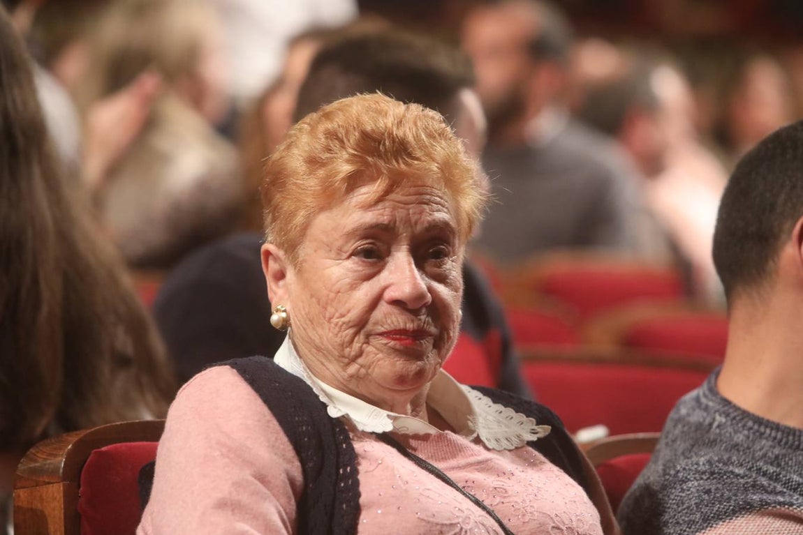 Lunes de COAC en el Falla. ¡Búscate en las fotos!