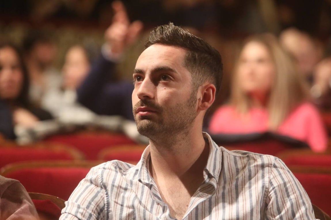 Lunes de COAC en el Falla. ¡Búscate en las fotos!