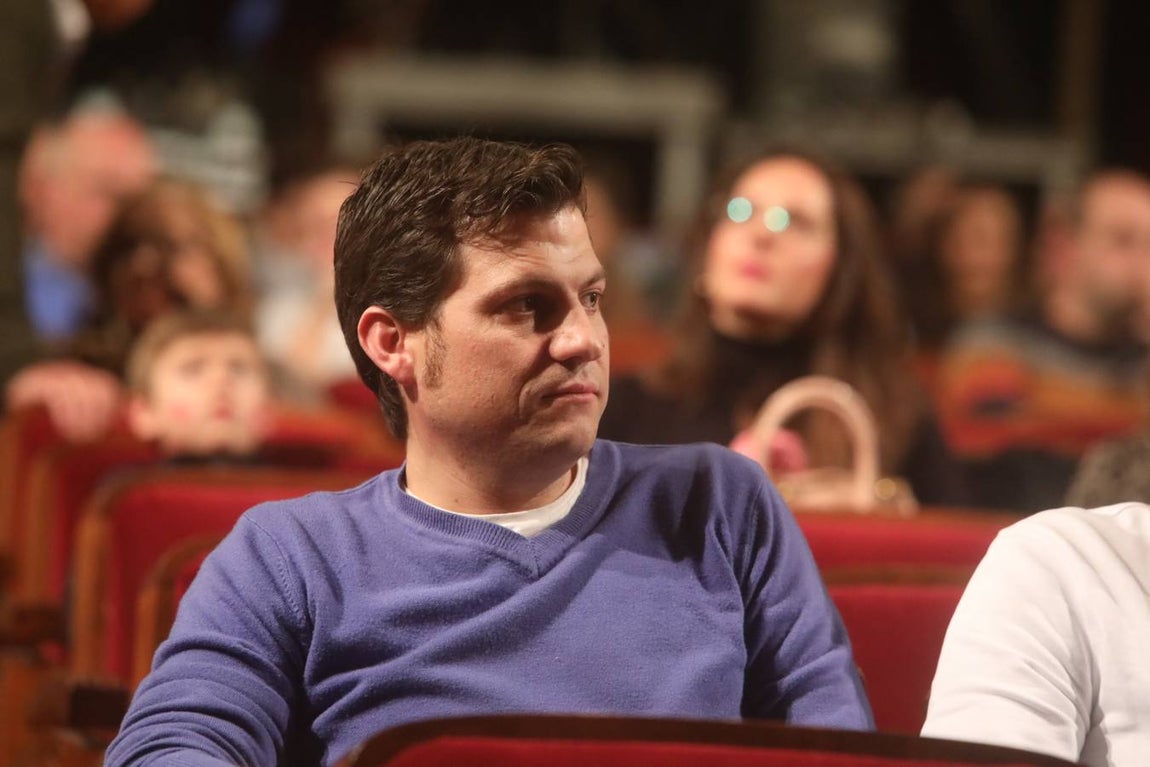 Lunes de COAC en el Falla. ¡Búscate en las fotos!