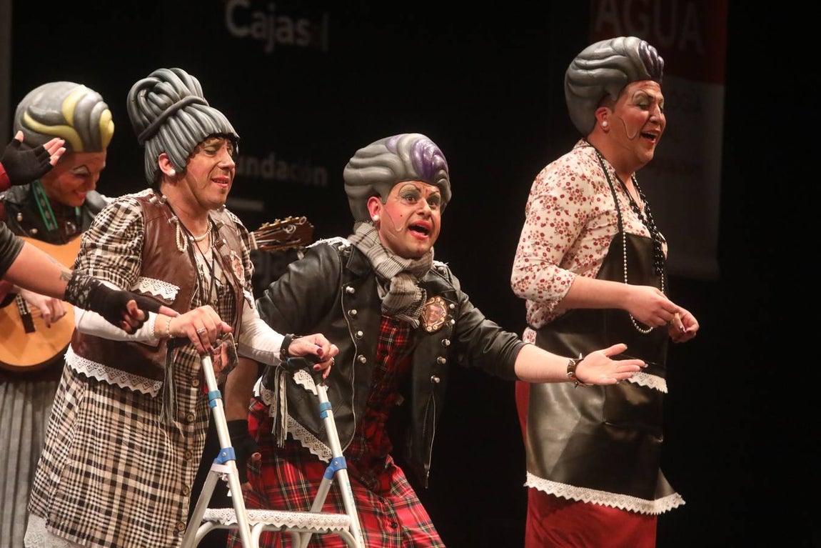 La decimoséptima función de Preliminares en imágenes