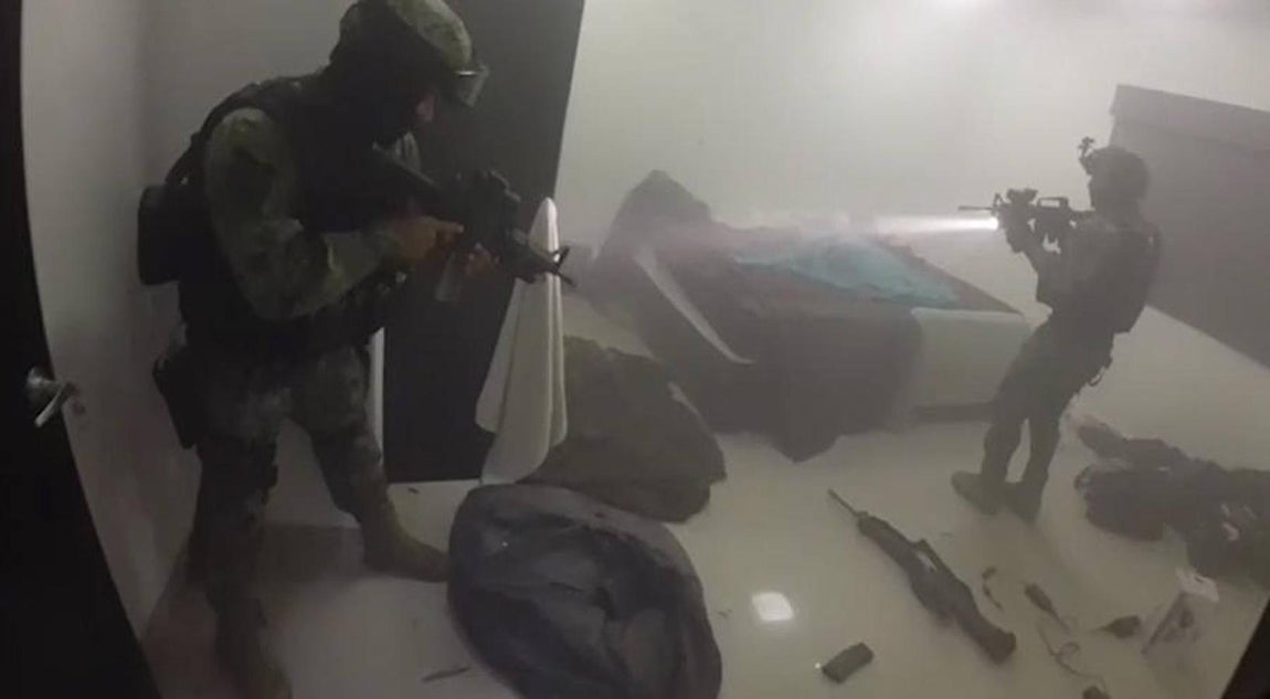 Las autoridades mexicanas consiguen capturarlo de nuevo en Los Mochis, Sinaloa, y vuelve al Altiplano. 