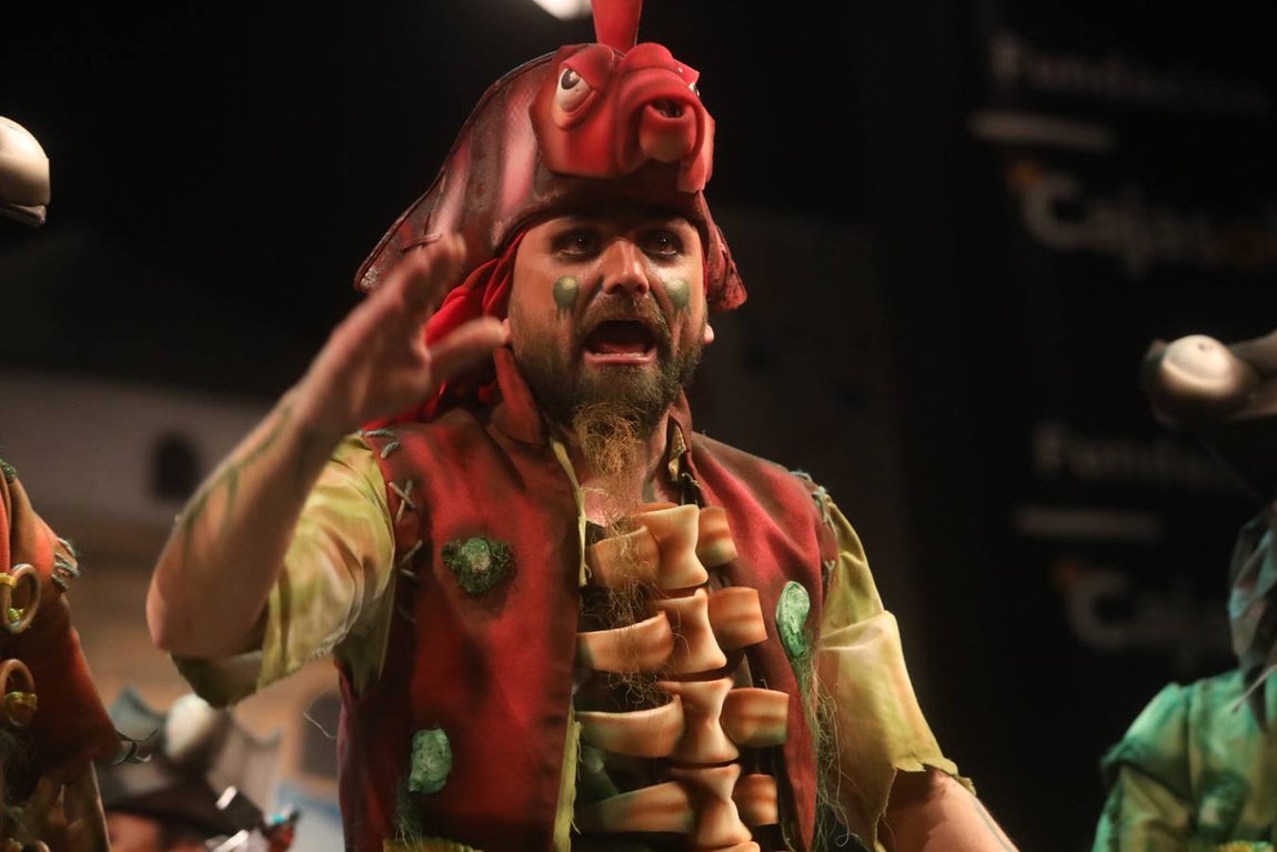 FOTOS: chirigota La maldición de la lapa negra