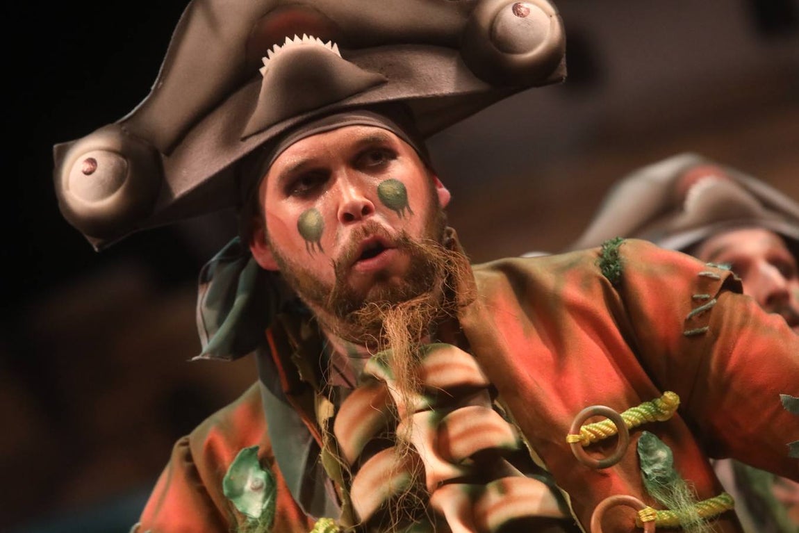 FOTOS: chirigota La maldición de la lapa negra