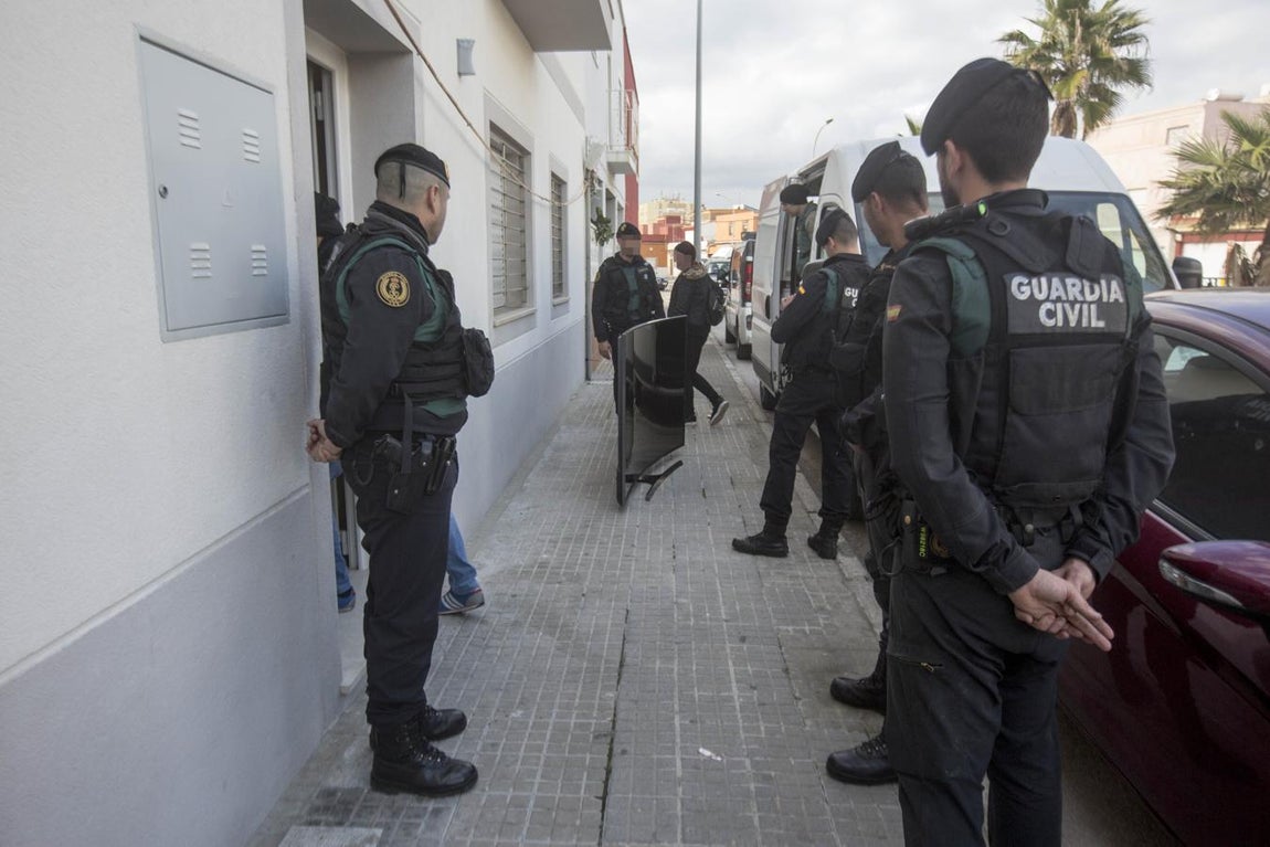 FOTOS: Operación contra el narcotráfico en La Línea