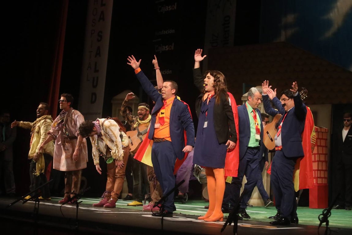 FOTOS: chirigota Un pasito a la izquierda y un pasito a la derecha