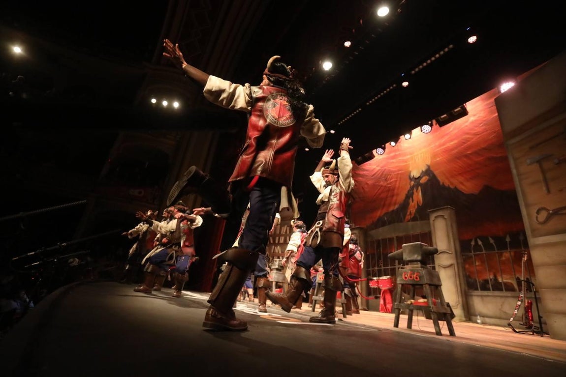 FOTOS: chirigota Los cabronísimos