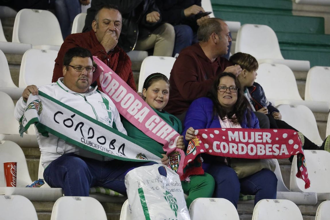 La afición en el Córdoba CF-Granada CF, en imágenes