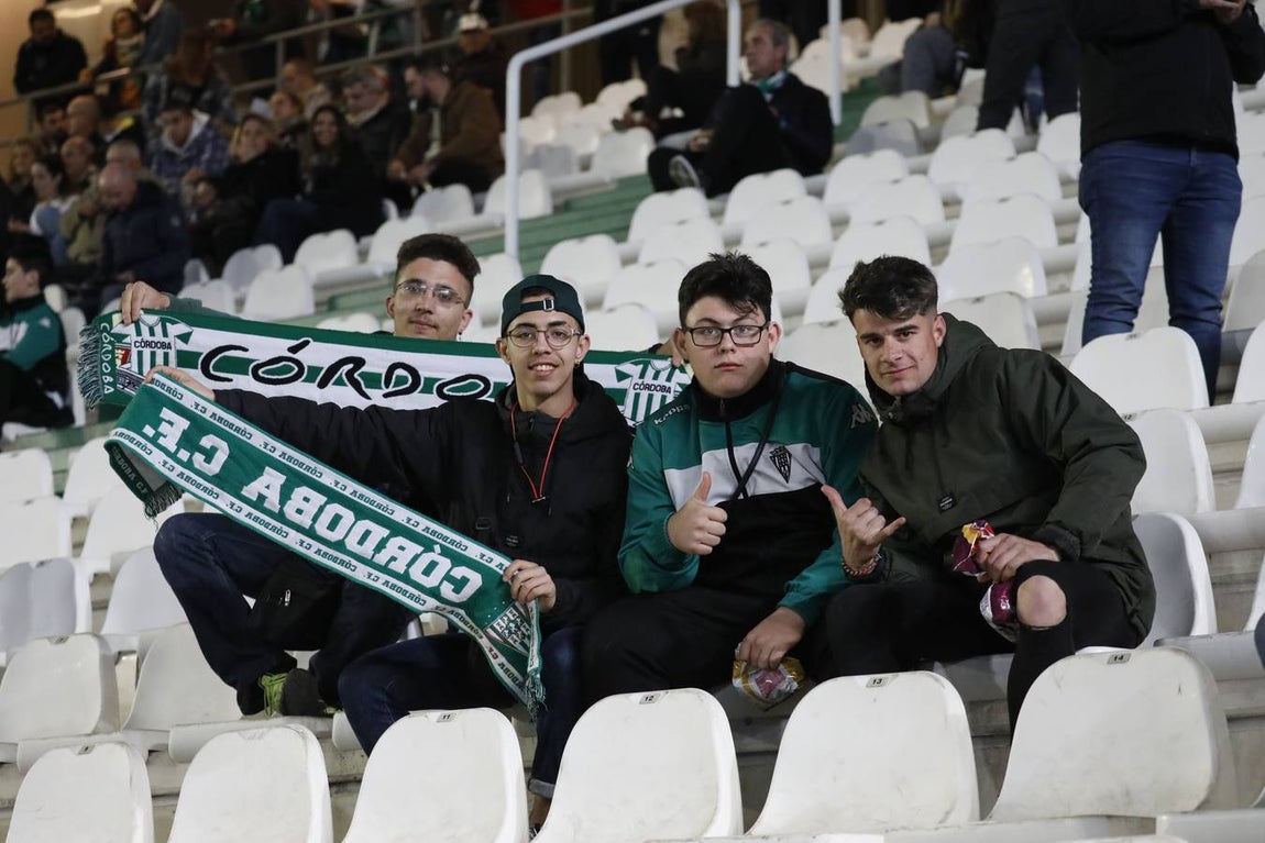 La afición en el Córdoba CF-Granada CF, en imágenes