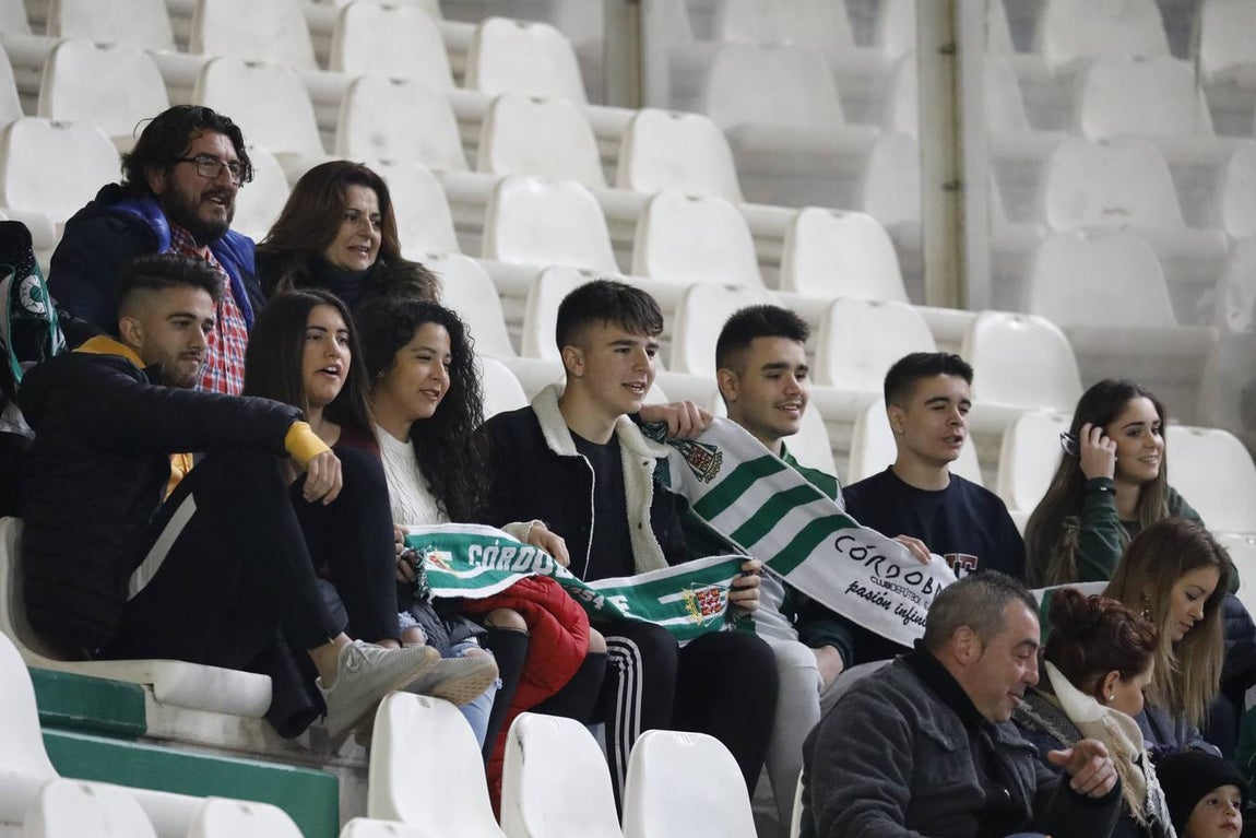 La afición en el Córdoba CF-Granada CF, en imágenes