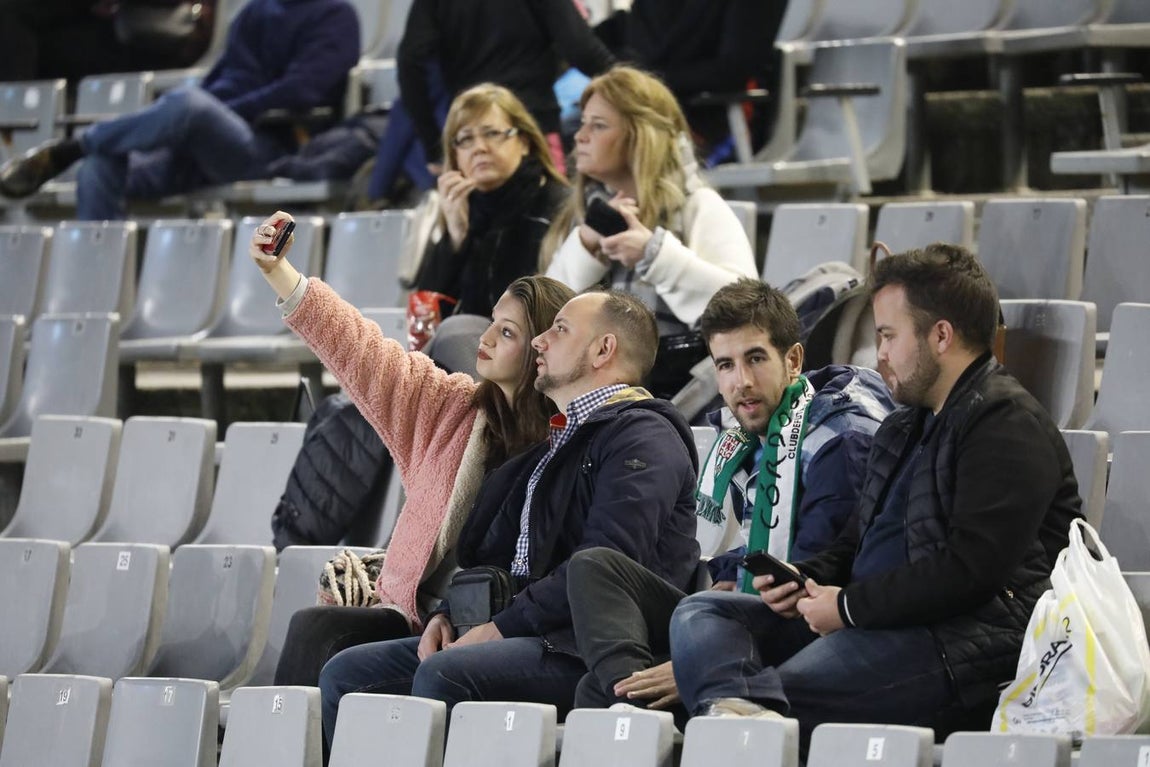 La afición en el Córdoba CF-Granada CF, en imágenes