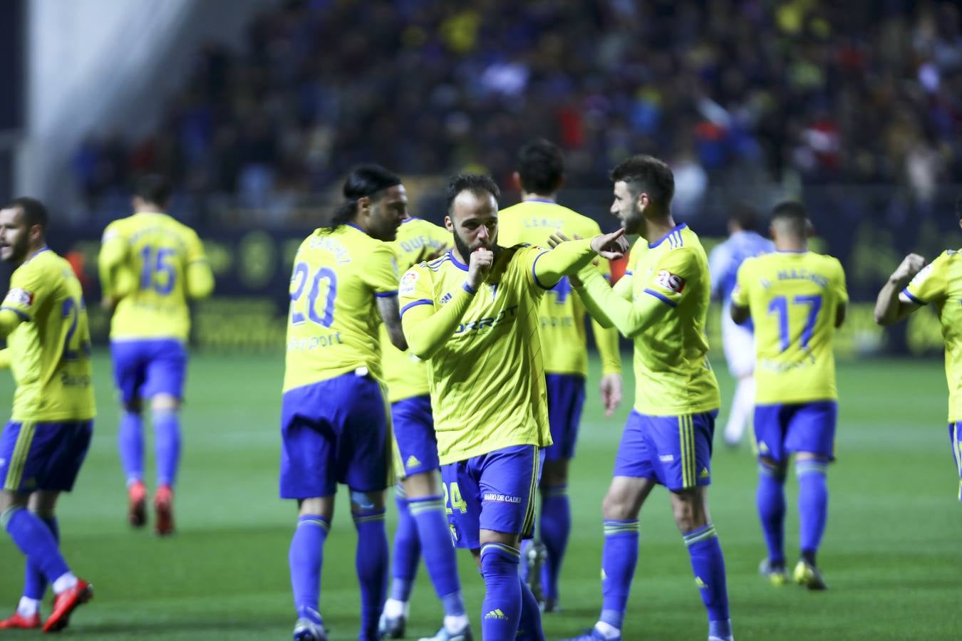 Partido Cádiz-Tenerife (2-0)