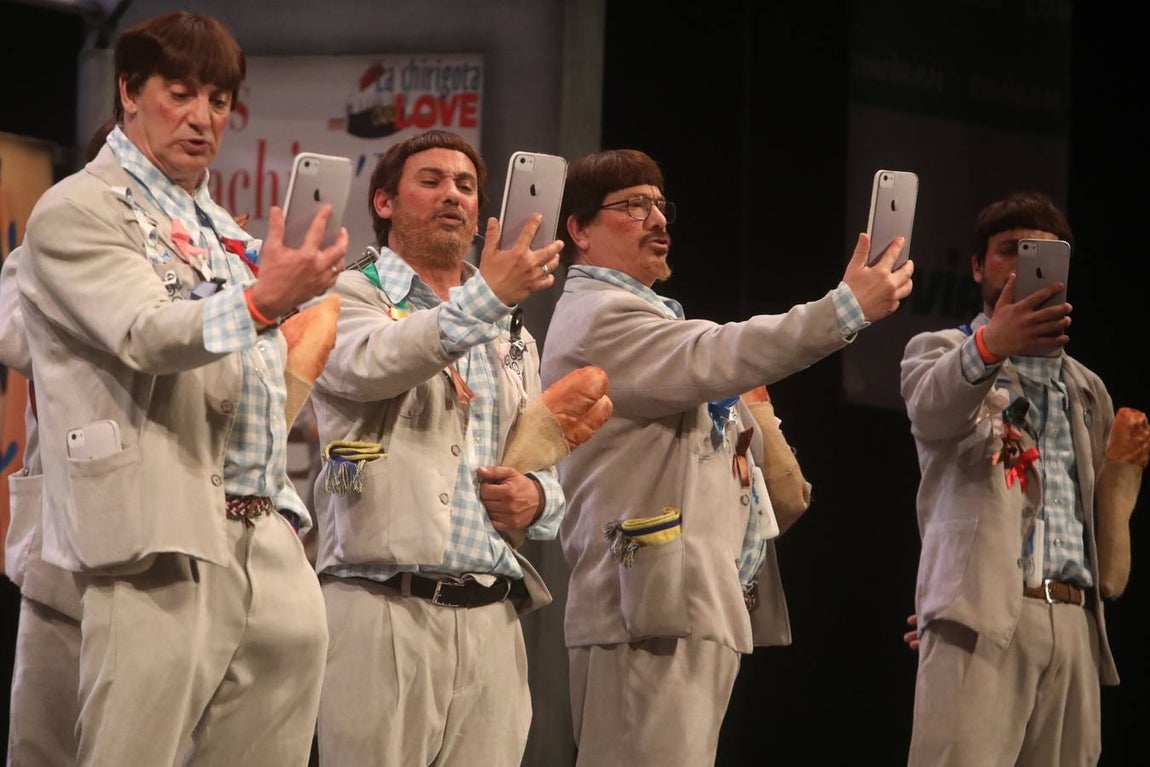 FOTOS: Chirigota Los cachito pan en el COAC 2019