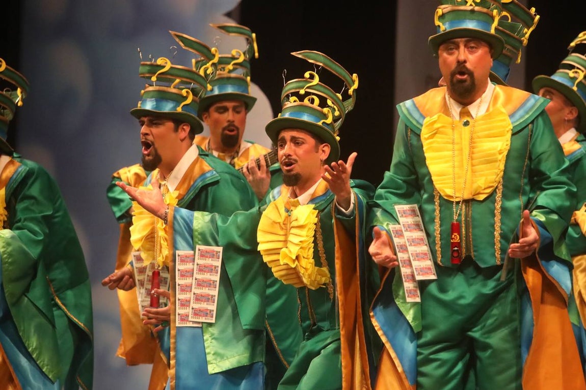 FOTOS: Chirigota Cosas del destino en el COAC 2019