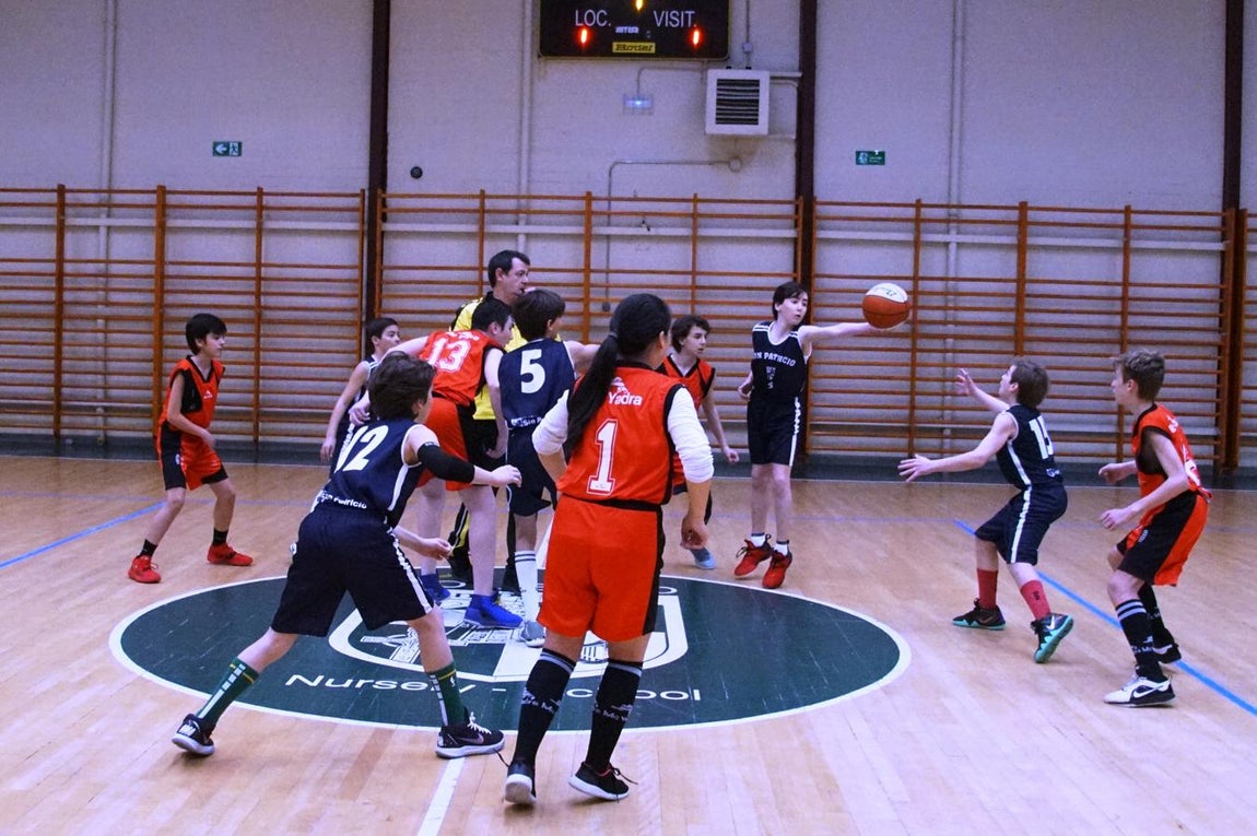 Las mejóres imágenes del partido de baloncesto entre San Patricio Soto y Ntra. Sra. Providencia