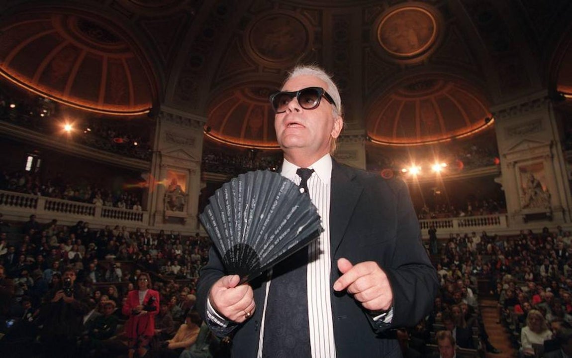 «Yo nunca recomendaría un vestido de novia mío... Siempre acaban en divorcio». 