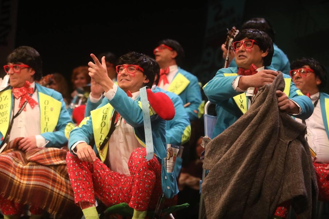 FOTOS: chirigota Los que no se pierden una en el COAC 2019