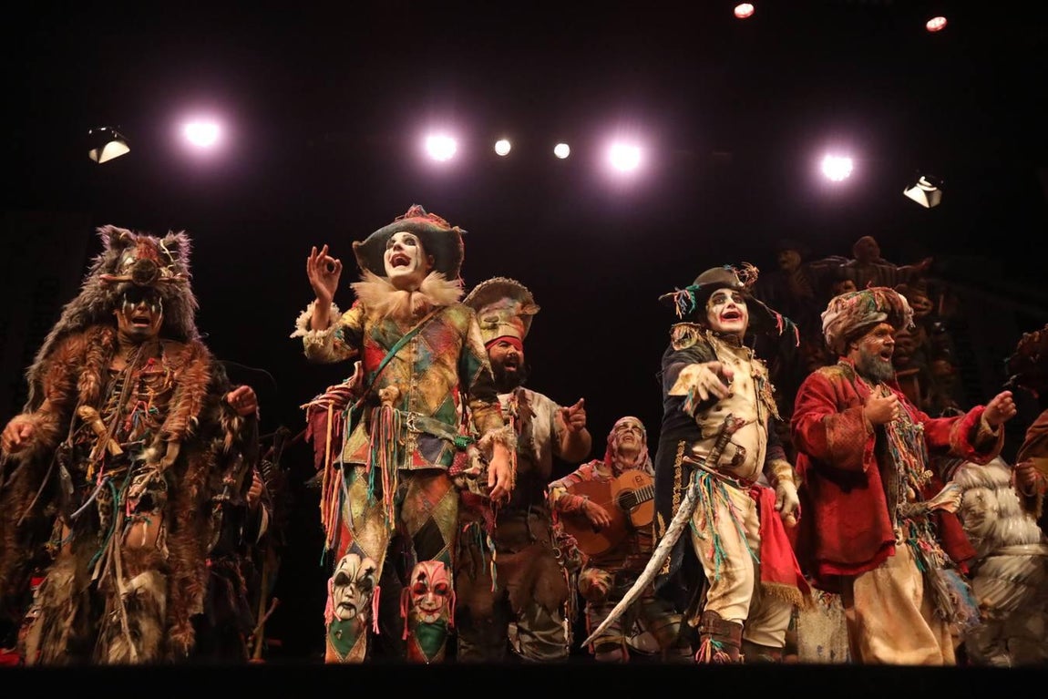 FOTOS: comparsa Los carnívales