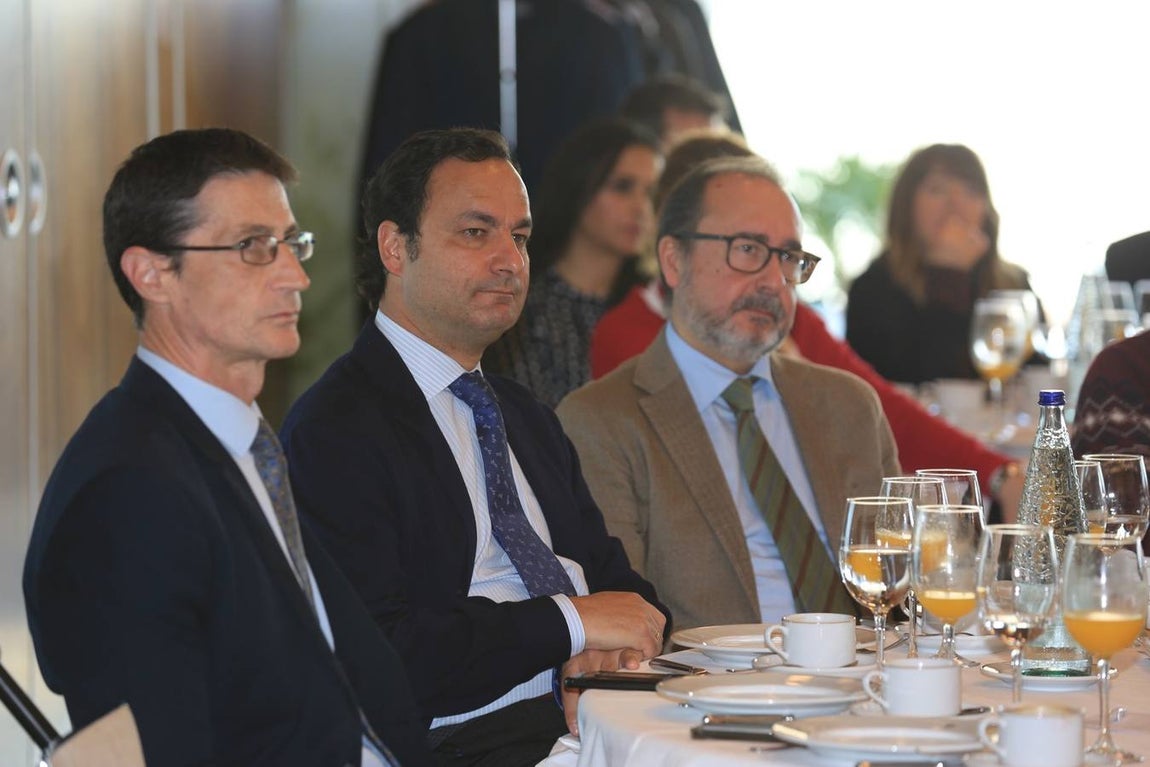 FOTOS: Antonio Garrigues Walker aborda en Cádiz el modelo social actual