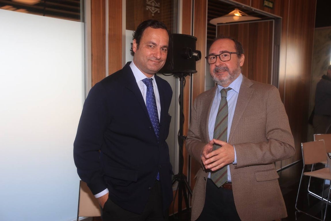 FOTOS: Antonio Garrigues Walker aborda en Cádiz el modelo social actual