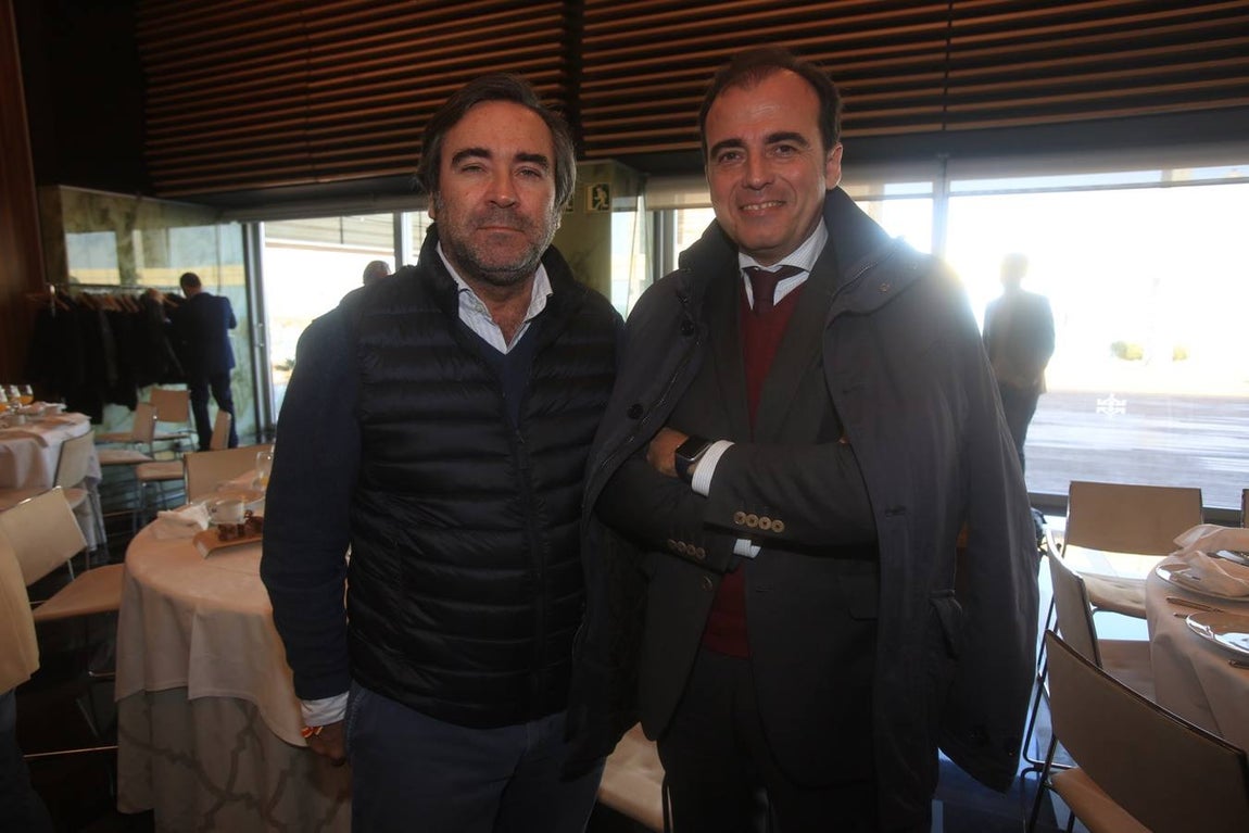 FOTOS: Antonio Garrigues Walker aborda en Cádiz el modelo social actual