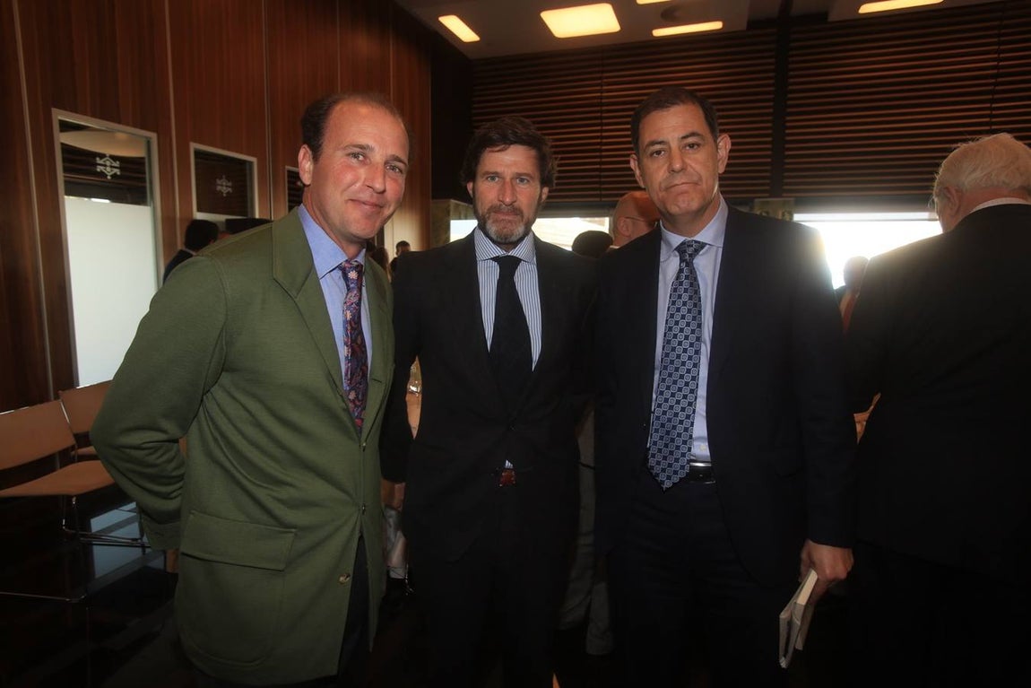 FOTOS: Antonio Garrigues Walker aborda en Cádiz el modelo social actual