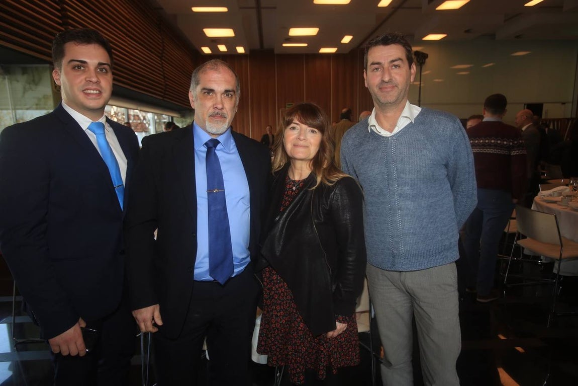 FOTOS: Antonio Garrigues Walker aborda en Cádiz el modelo social actual