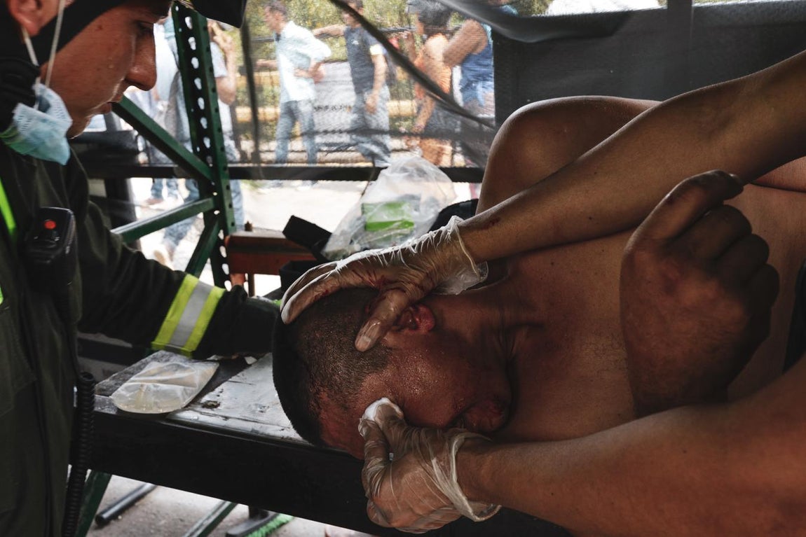 Los choques entre chavistas y opositores, en imágenes