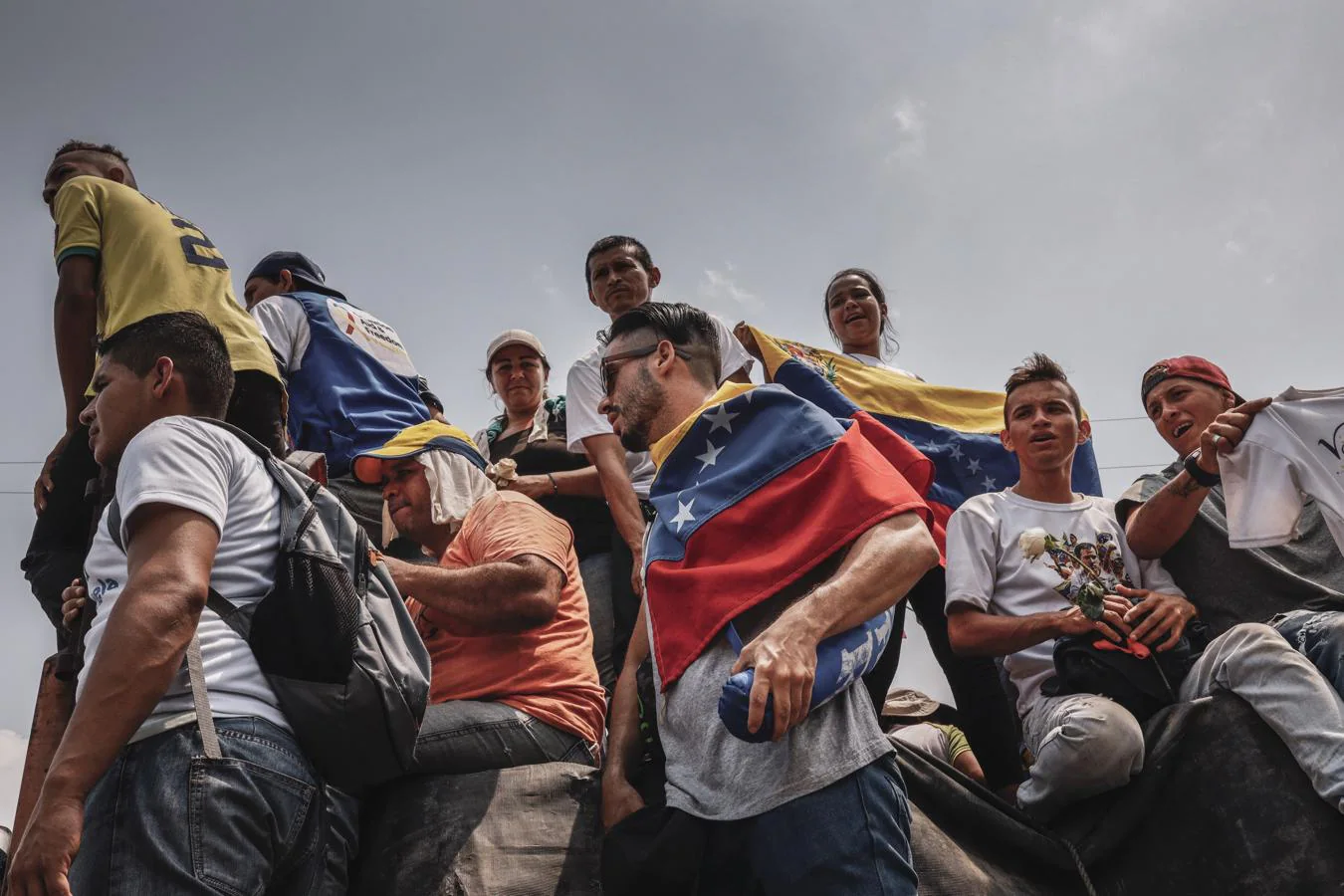 Los choques entre chavistas y opositores, en imágenes
