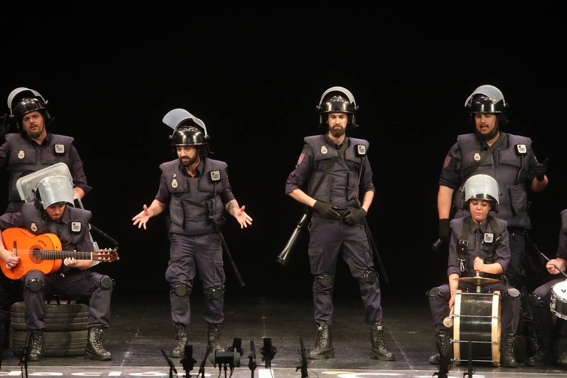 FOTOS: chirigota Los jarabe de palo