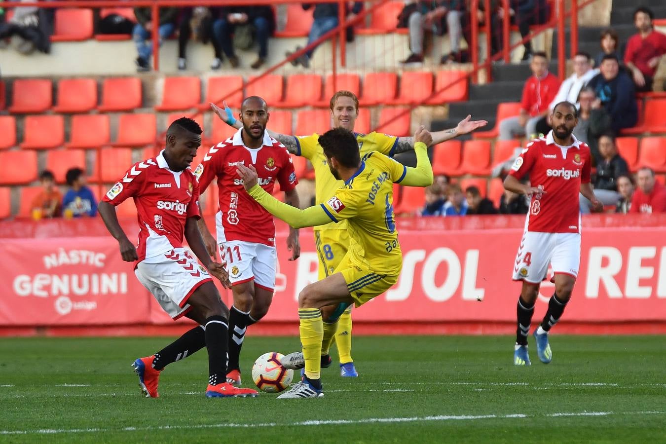 FOTOS: Nástic Tarragona - Cádiz CF (2-3)