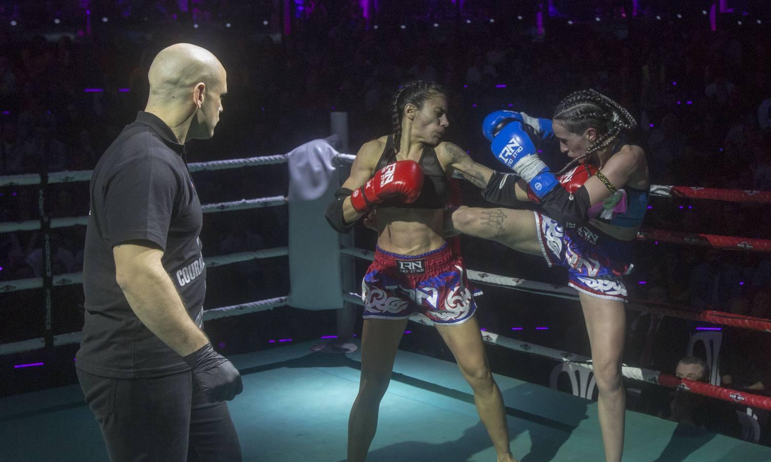 Las espectaculares imágenes del tercer campeonato mundial de muay thai para Carlos Coello