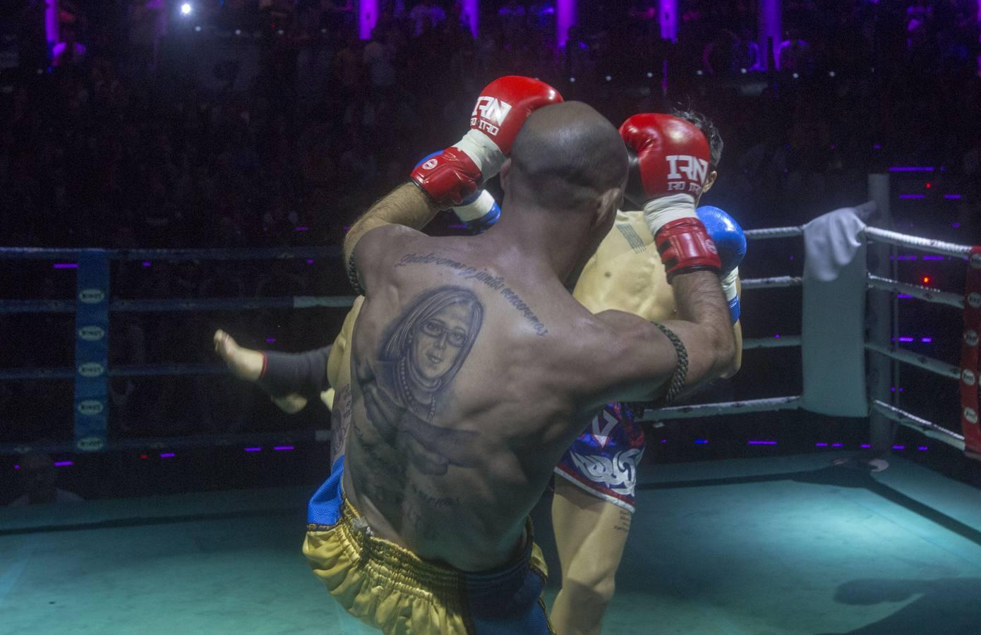 Las espectaculares imágenes del tercer campeonato mundial de muay thai para Carlos Coello