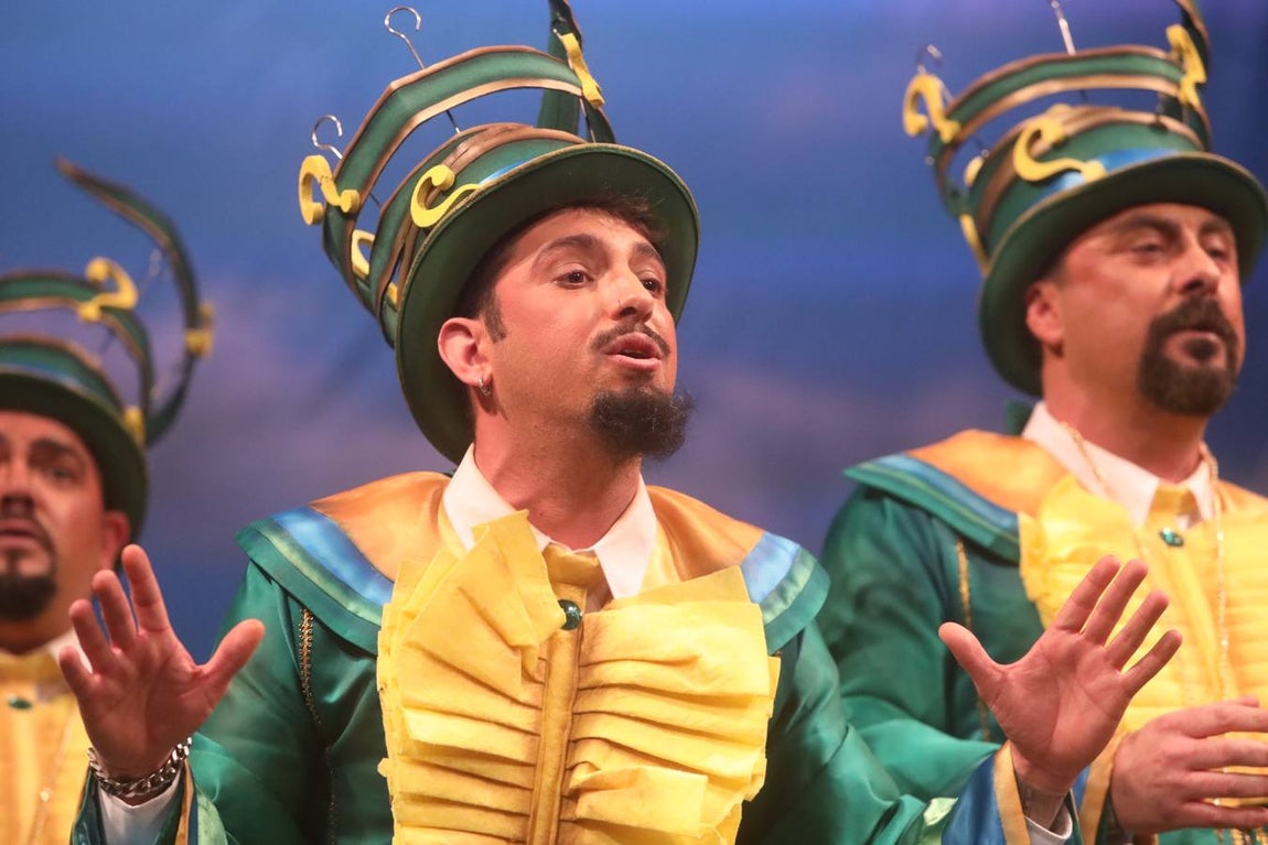 FOTOS: Chirigota Cosas del destino en el COAC 2019