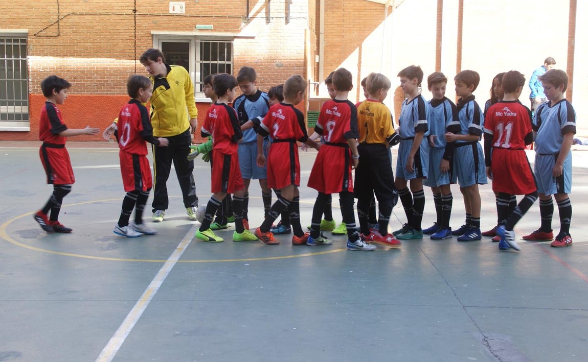 Las mejores imágenes del partido de fútbol sala entre Sagrada Familia Jorge Juan &quot;A&quot; y Nuestra Señora Consolación &quot;B&quot;