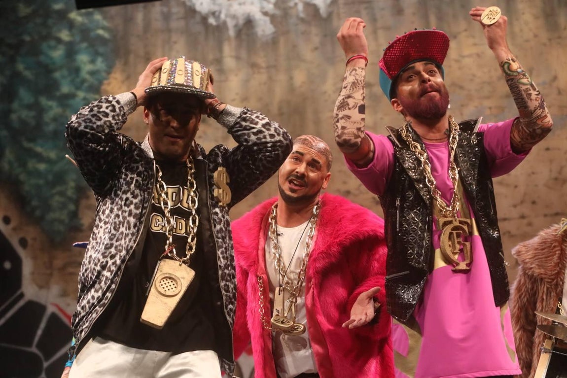 FOTOS: chirigota Daddy Cadi en el COAC 2019