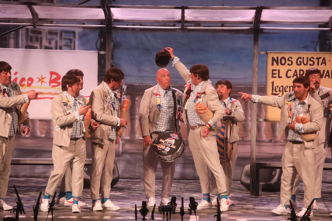 FOTOS: Chirigota Los cachito pan en el COAC 2019