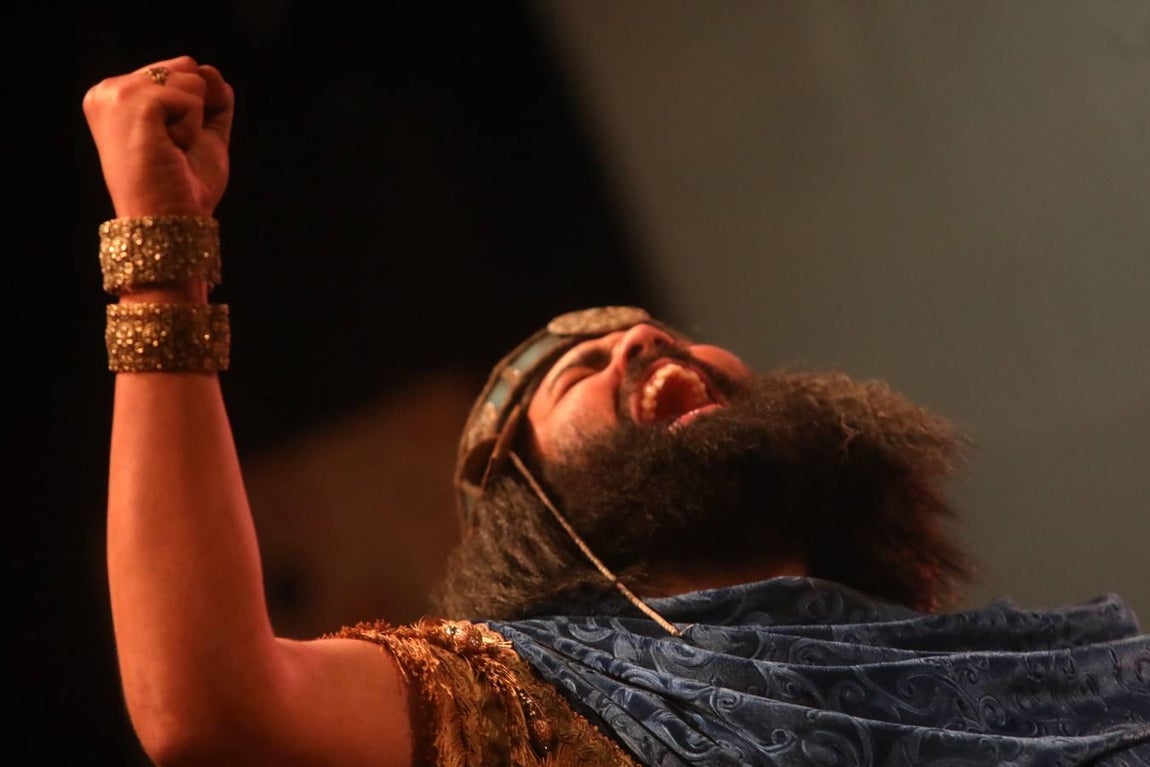 FOTOS: Comparsa La Tierra Prometida en el COAC 2019