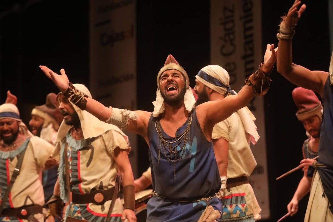 FOTOS: Comparsa La Tierra Prometida en el COAC 2019