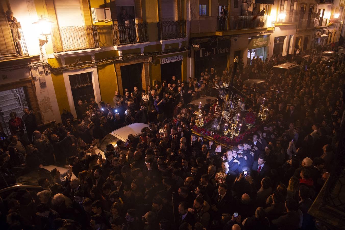 Galería del vía crucis del Cristo de las Tres Caídas de Triana