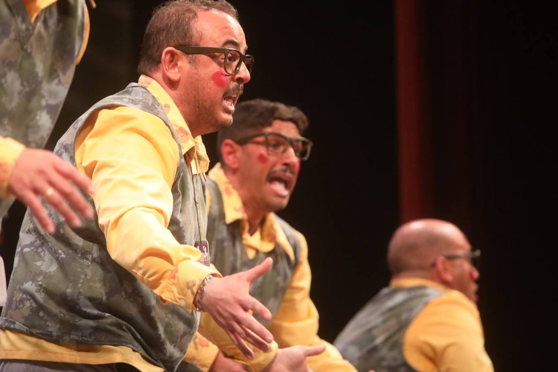 FOTOS: Chirigota Los Morosos en el COAC 2019