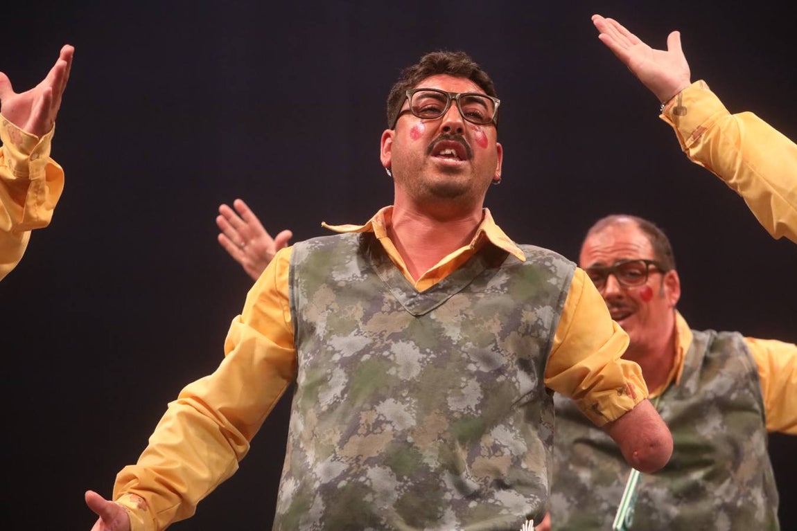 FOTOS: Chirigota Los Morosos en el COAC 2019