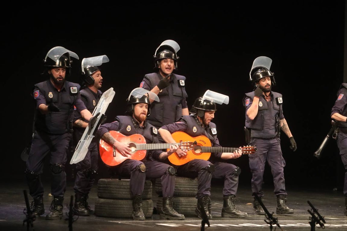 FOTOS: chirigota Los jarabe de palo